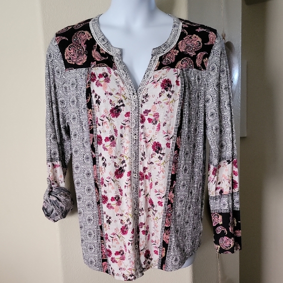 Style & Co Tops - STYLE & CO Long Sleeve V Neck Paisly Boho Inspired Top Black/ Multi Color sz XL